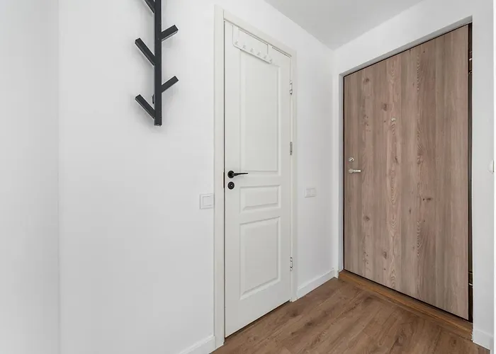 Bright, Cozy 5 Min Walk To Old Town *