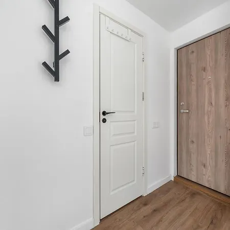 Bright, Cozy 5 Min Walk To Old Town *