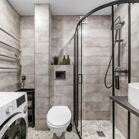 Bright, Cozy 5 Min Walk To Old Town Apartman